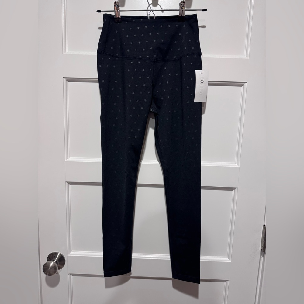 NWT Barry’s Bootcamp black star leggings